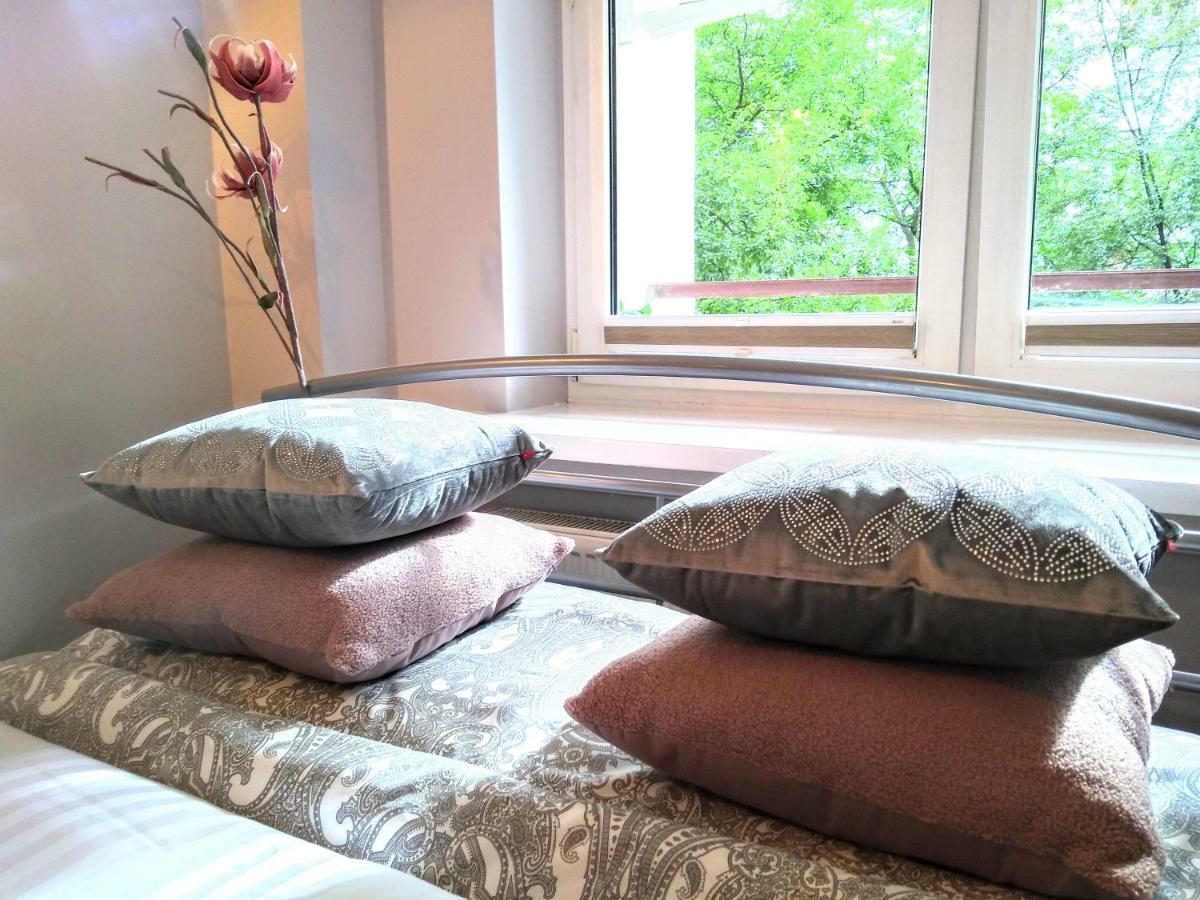 Chill & Explore By Cooee Apartments Varsovia Exterior foto