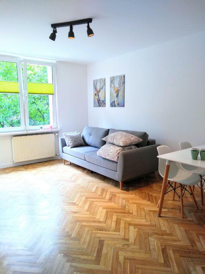 Chill & Explore By Cooee Apartments Varsovia Exterior foto
