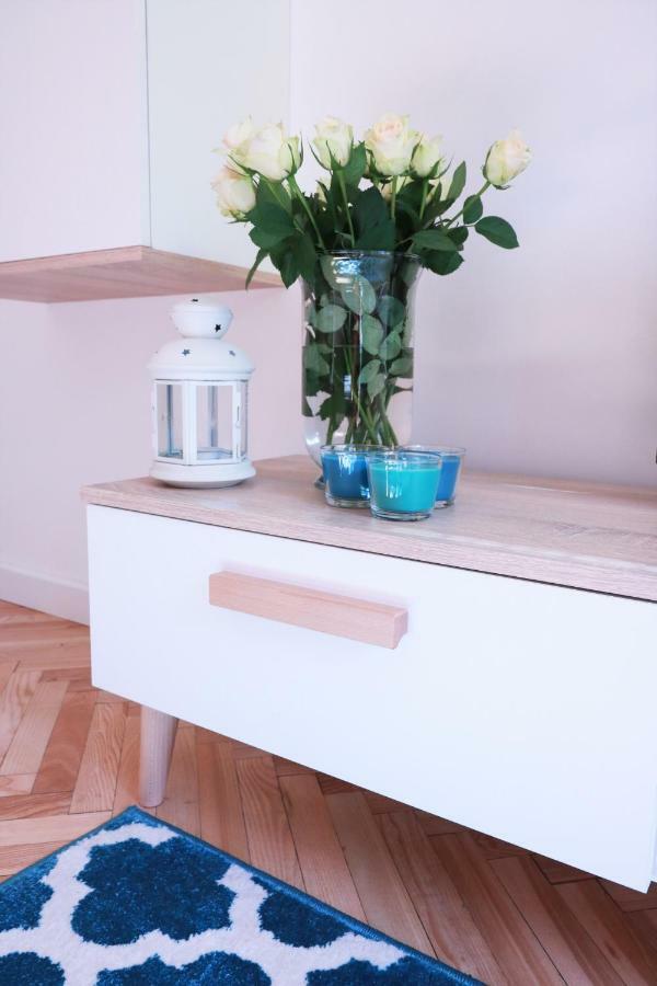 Chill & Explore By Cooee Apartments Varsovia Exterior foto